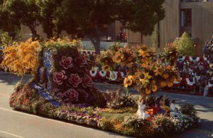 CA - Pasadena. Tourn. of Roses Parade, 1983 Float: Odd Fellows & Rebekahs