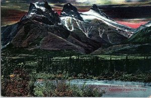 Postcard MOUNTAIN SCENE Banff Alberta AB AJ3981