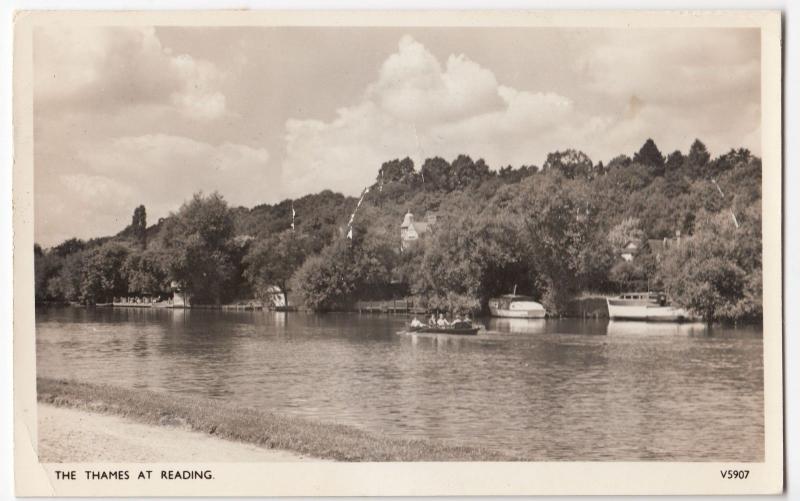 Berkshire; The Thames At Reading RP PPC, 1957 PMK, By Photochrom 