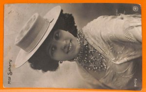 AA8668 -VINTAGE POSTCARD - CINEMA ACTRESS : MADAMME SAHARY