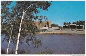 La magnifique piscine du Parc Brunet et la Riviere Harricana, AMOS, Quebec, C...