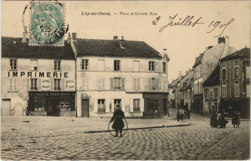 CPA Lizy sur Ourcq Place et Grande Rue FRANCE (1100889)