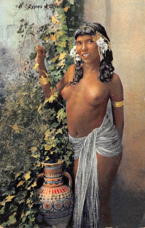 TYPES D' ORIENT WOMAN NUDITY NELLA LIBIA ITALIANA BALLERINA POSTCARD (c.1911) 