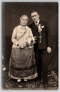 Newlyweds Polish Man & Woman Traditional Folk Costume Hair Jewelry Postcard L41