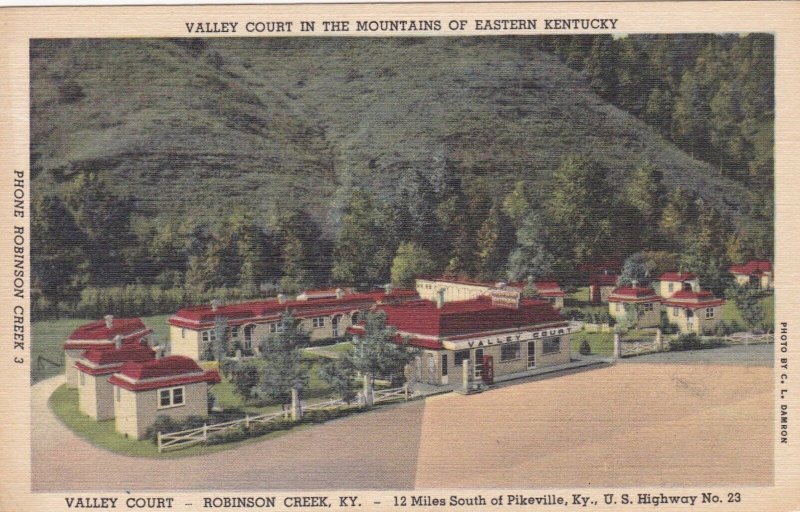 Kentucky Valley Court In The Mountains Of Eastern Kentucky Curteich sk1334