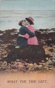 Romantic Couple Kissing What the Tide Left 1911