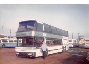 Neoplan 500 guideline or double-decker Oakland, CA, USA Bus Writing on Back 