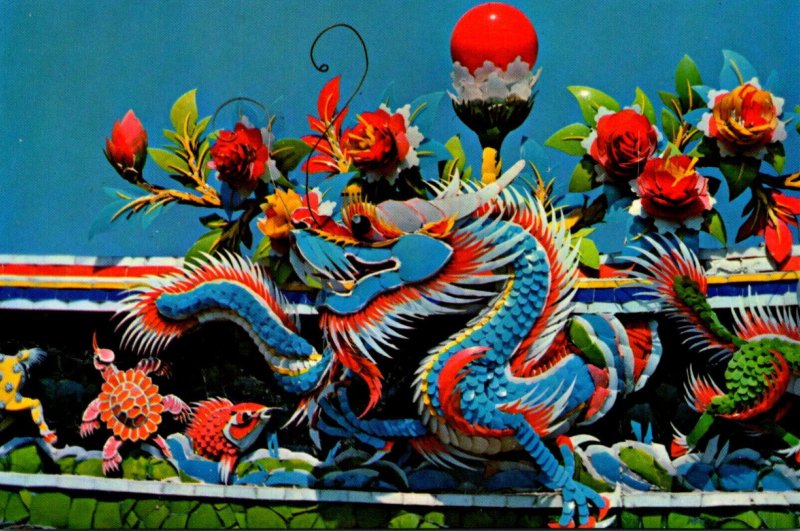 Taiwan Taipei City Lung Shan Temple The Good Dragons Of The Mountain