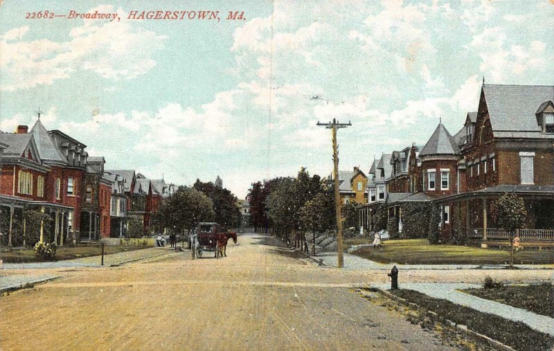HAGERSTOWN, MD Maryland  BROADWAY STREET Homes~Horse & Carriage 1909 Postcard