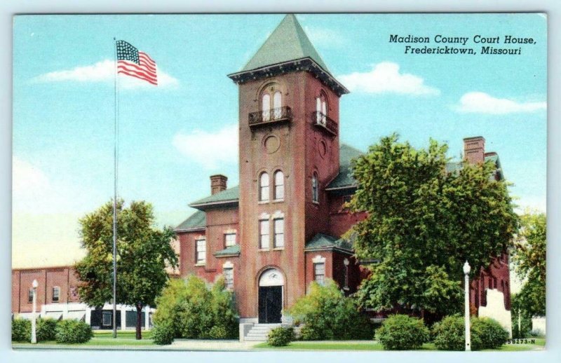 FREDERICKTOWN, Missouri MO ~ Madison County COURT HOUSE c1940s Linen  Postcard