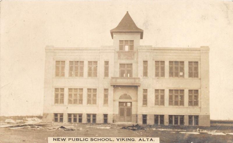 E23/ Viking Alberta Canada Postcard Real Photo RPPC c1910 New Public School