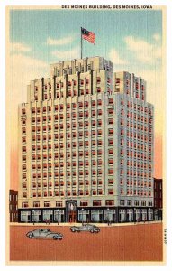 Postcard BUILDING SCENE Des Moines Iowa IA AR9395