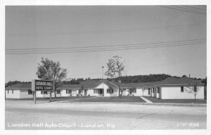 RPPC LONDON HALL AUTO COURT LANDON KENTUCKY REAL PHOTO POSTCARD 1952