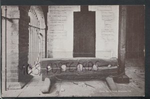 Isle of Wight Postcard - The Stocks, Brading      RS16159