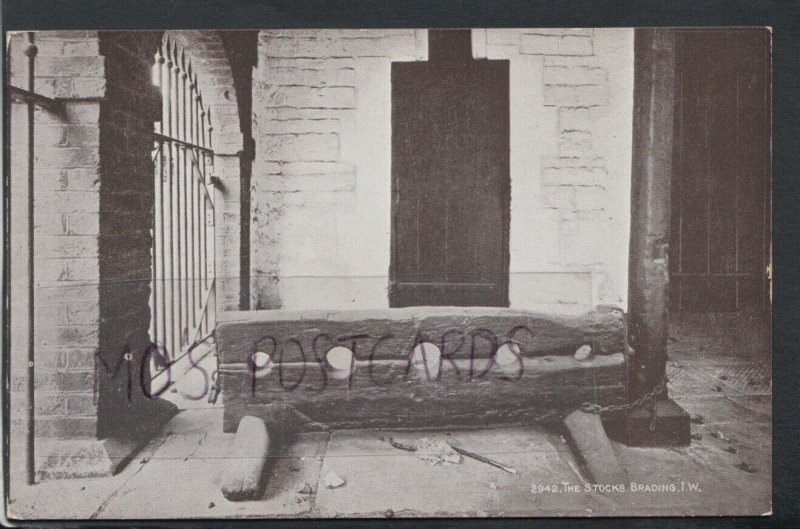 Isle of Wight Postcard - The Stocks, Brading      RS16159