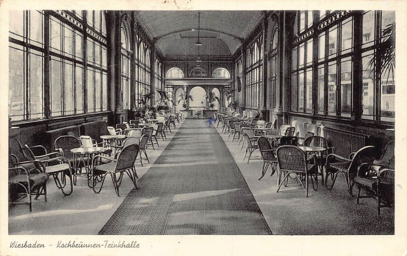 A626 Germany 1950 Wiesbaden Kochbrunnen Trinkhalle Cafe vintage postcard