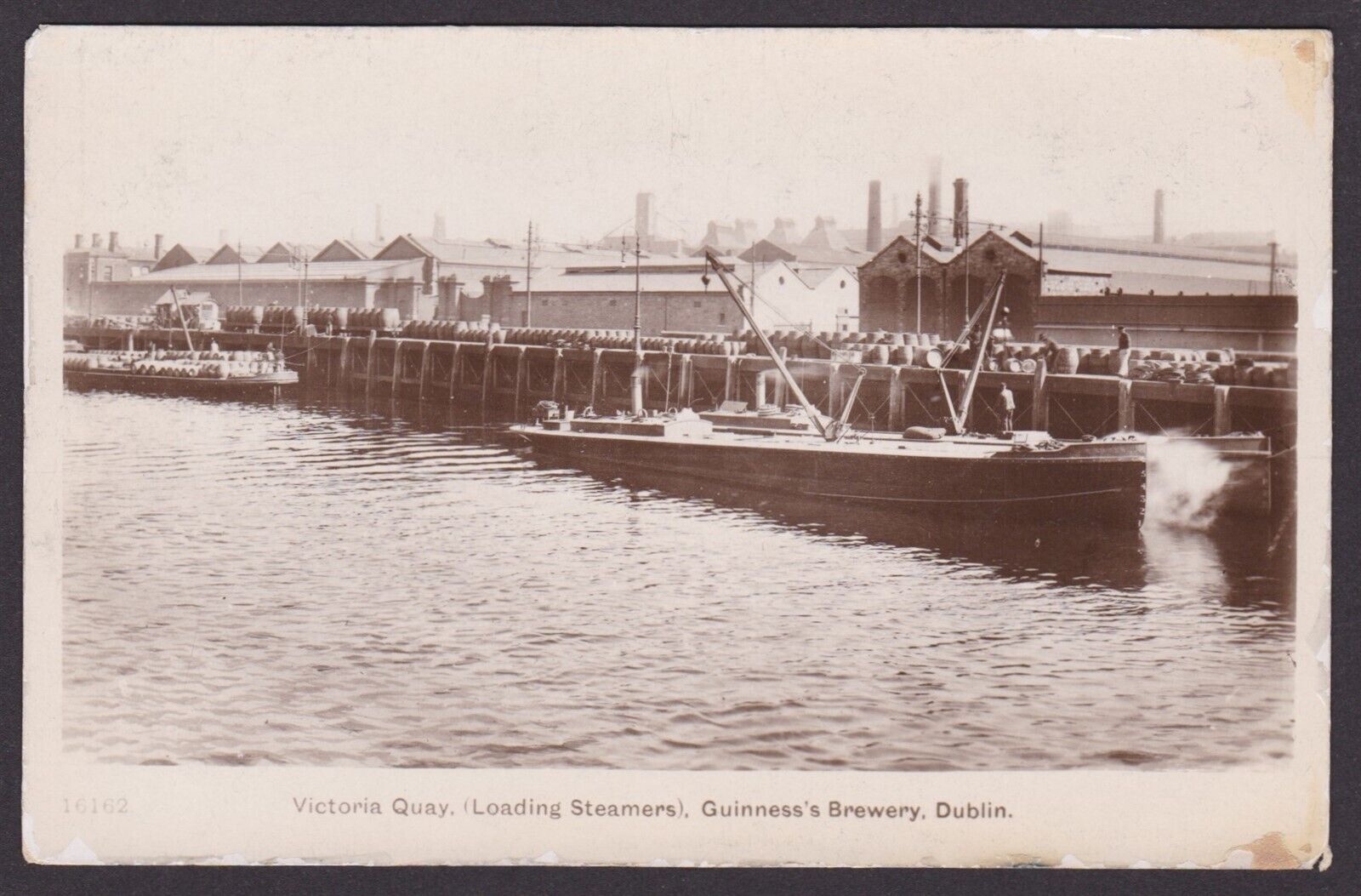 GREAT BRITAIN, Postcard, Victoria Quay Loading Steamers Guinness's