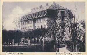 Hungary Postcard Balatonfured furdo Szovetseg udulohaza