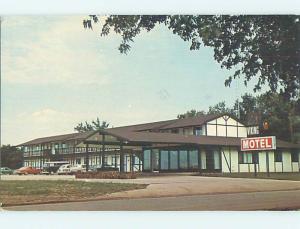 Pre-1980 OLD CARS & VIKING MOTEL Lindsborg Kansas KS M2897