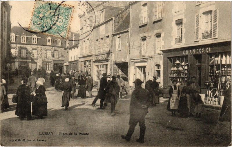 CPA Lassay-Place de la Pointe (194965)