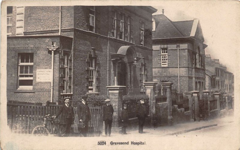 uk42364 gravesend hospital  real photo uk bike