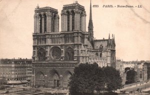 Notre Dame,Paris,France BIN
