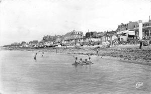 BR28671 Luc sur Mer la plage a maee haute france