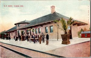 Southern Pacific Depot, Eugene OR Vintage Postcard F09