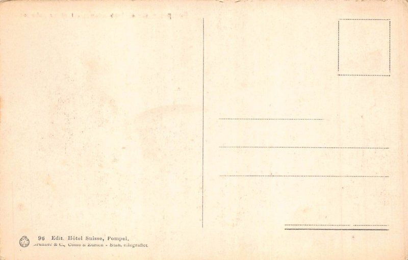 A805 Italy Pompei Via dell'Abbondanza e Fontana Pubblica Well postcard