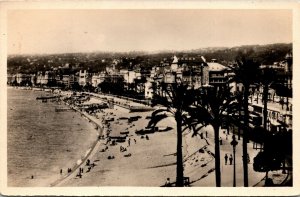 Vtg Nice France Le Quai des Etats-Unis et la Plage 1950s RPPC Postcard