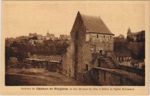 CPA Fougeres Interieur du Chateau (1237737)