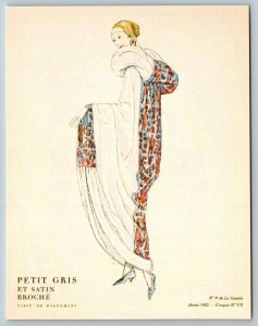 1920's  Ladies  Fashion   Replica  Postcard