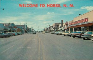 Postcard New Mexico Hobbs Broadway looking west 1960s Schaaf autos 23-9058