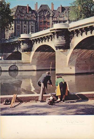 France Paris Un dimanche au Pont Neuf