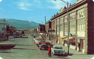 Postcard View of Main Street in Enterprise, OR.       Z9