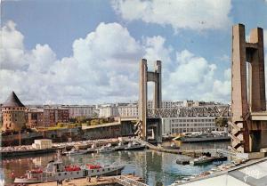 BR15849 Brest le Pont National  france