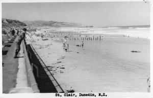 Dunedin New Zealand beach scene bathers St Clair real photo pc Z19728