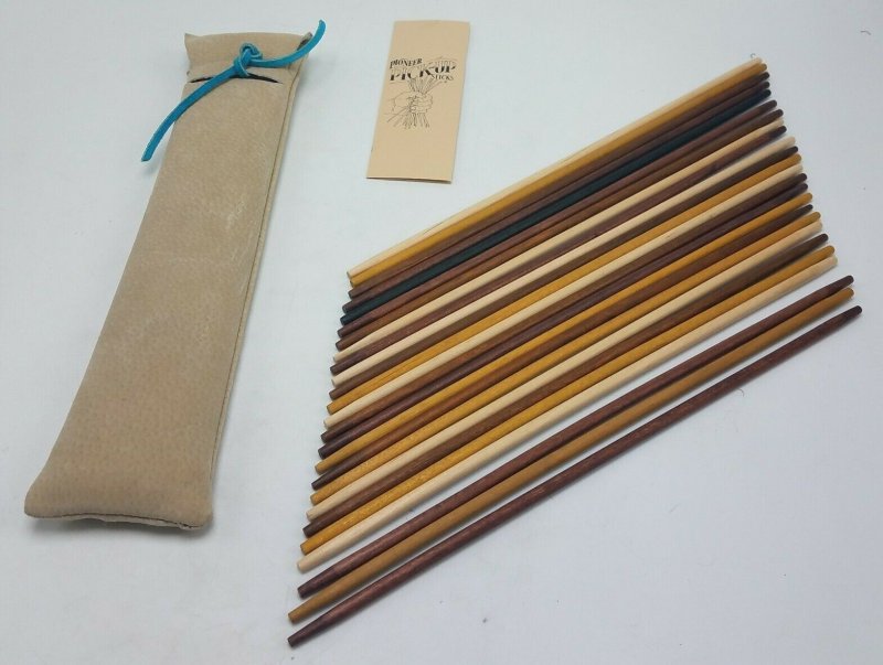 Channel Craft Recreational Woodcraft PICK UP STICKS in Leather Pouch