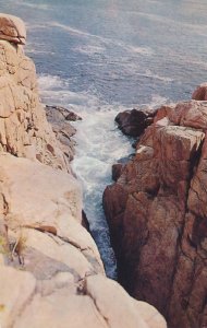 Rafe's Chasm - Gorge on Rocky Shore of Cape Ann - Magnolia MA, Massachusetts