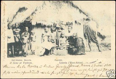 liberia, VEYTOWN, Group of Natives in Front of Hut 1900