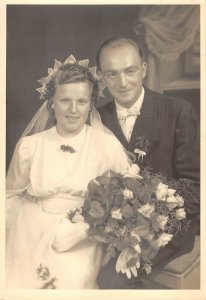 US4086 Couple Wedding Portrait Flowers Postcard germany