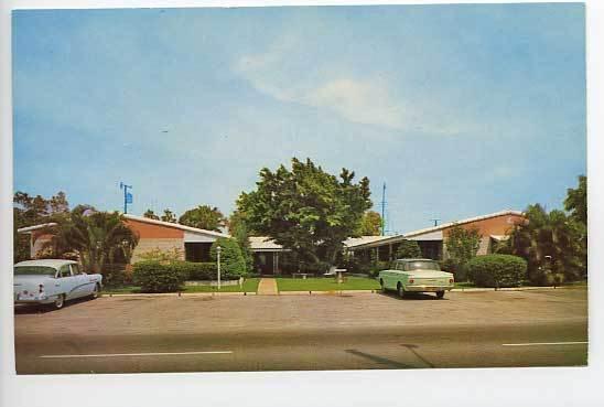 Fort Lauderdale FL Motel Old Cars Postcard