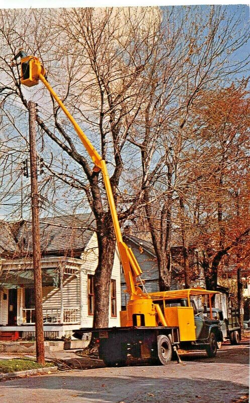 HI RANGER 4-40 PH-AERIAL TOWER~TREE TRIMMING & LIN CLEARING~ADVERTISING POSTCARD