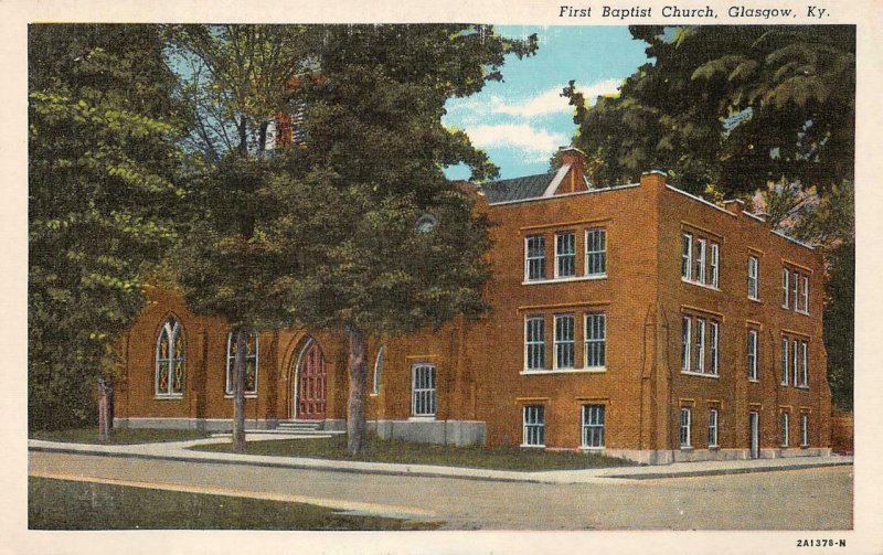 FIRST BAPTIST CHURCH GLASGOW KENTUCKY POSTCARD (c. 1940s)