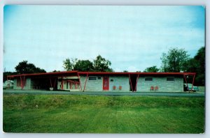 Crossville Tennessee TN Postcard Capri Motel Exterior View Street Trees c1960