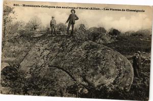 CPA Monuments Celtiques des environs d'Huriel-Les Pierres (262393)