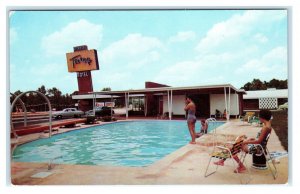 HAPEVILLE, Georgia GA ~ Roadside ATLANTA TERRACE MOTEL Pool c1950s Cars Postcard
