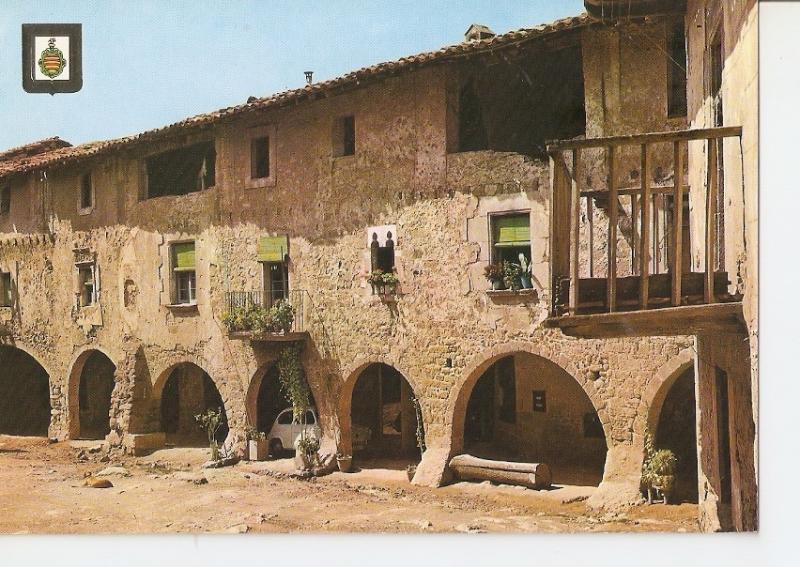 Postal 042715 : Santa Pau (Gerona). Porticos de la Plaza