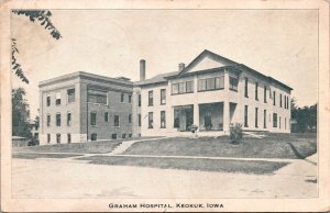 Postcard Graham Hospital in Keokuk, Iowa