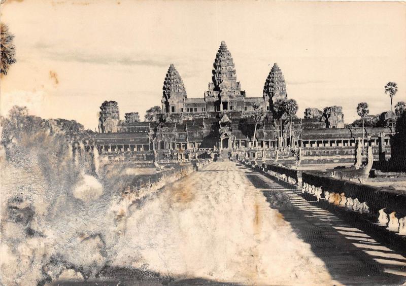 BR10630 Cambodia Cambogia Angkor Vat Facade Quest